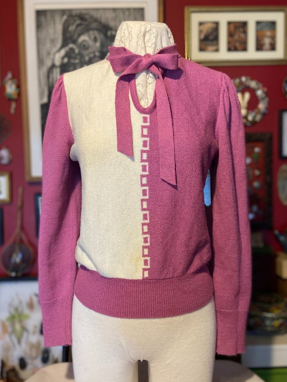 Vintage Long Sleeve Sweater Cream and Orchid R&K Originals Made in USA 70-80"s